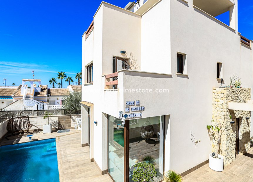 Revente - Villa -
Ciudad Quesada - Doña Pepa