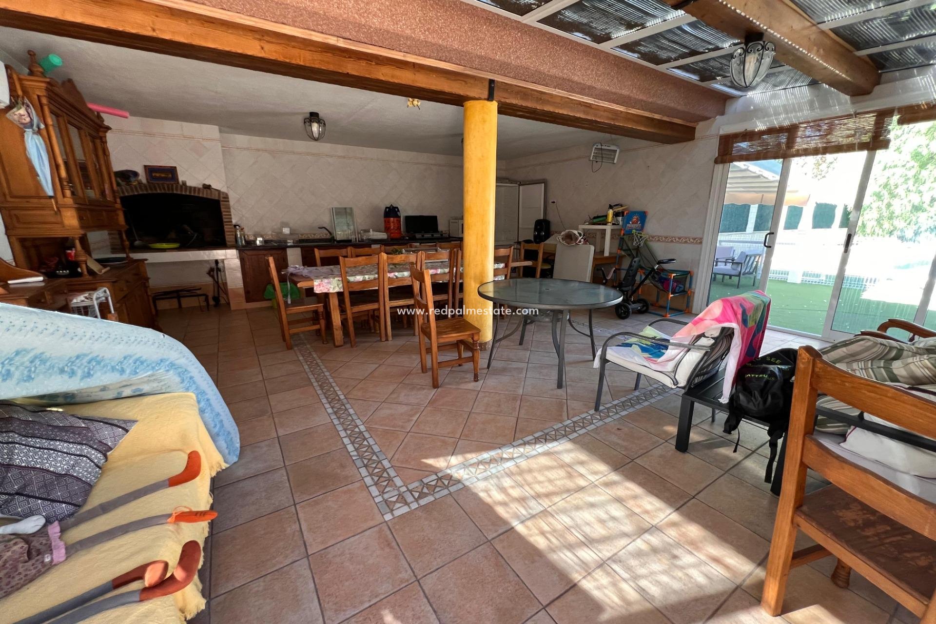 Revente - Villa -
Cox - Callosa de Segura