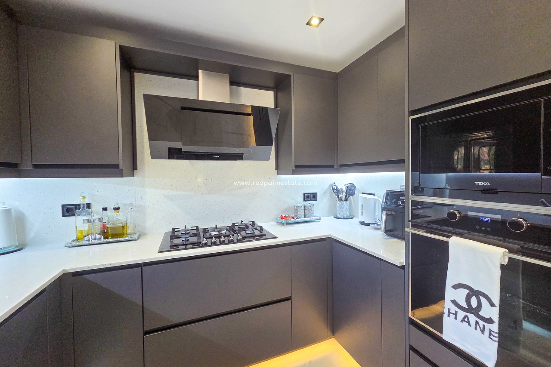 Revente - Villa -
Crevillente - Inland