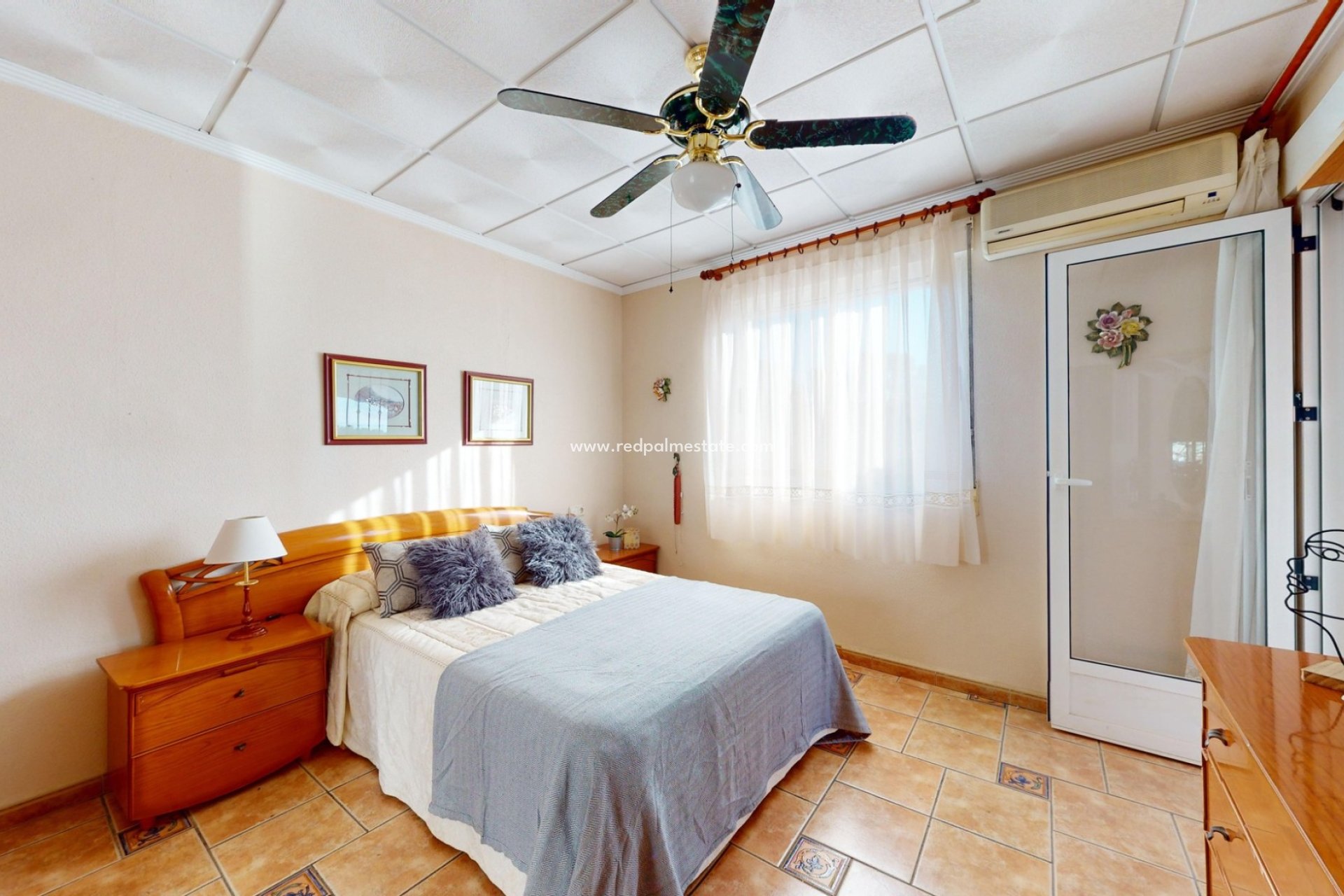 Revente - Villa -
Crevillente - Inland