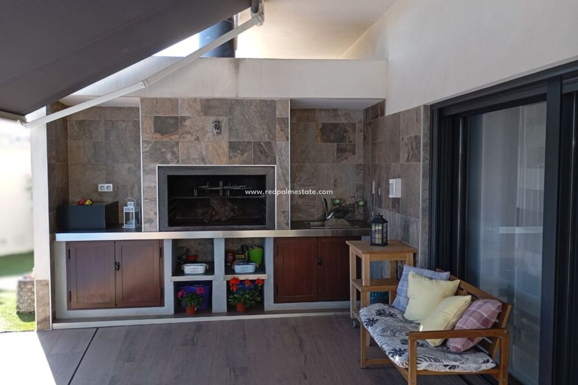 Revente - Villa -
Daya Nueva - Costa Blanca
