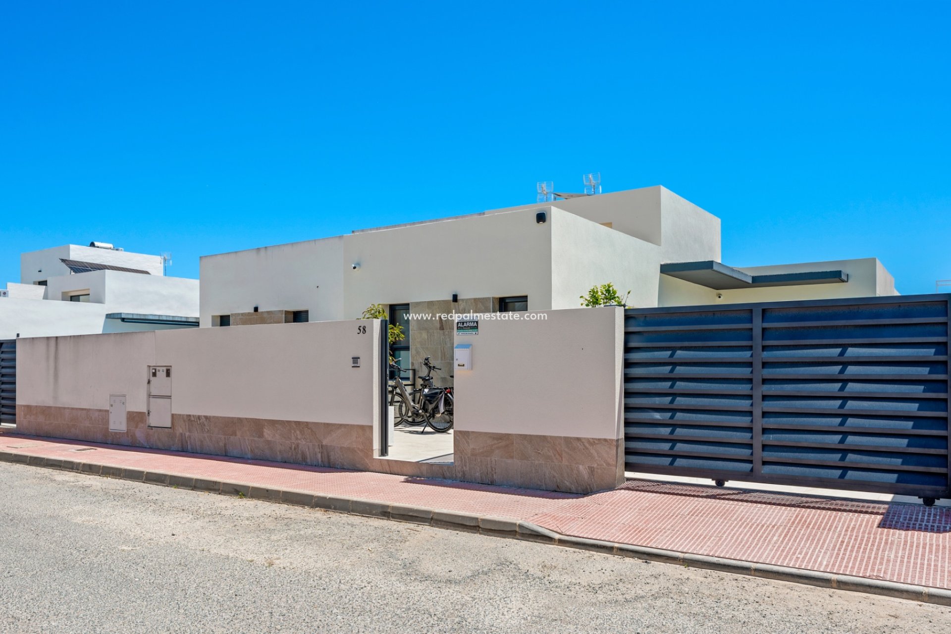 Revente - Villa -
Daya Nueva - Costa Blanca