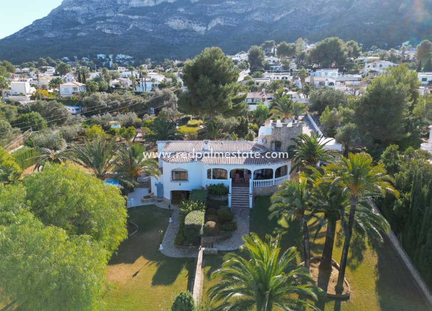 Revente - Villa -
Denia