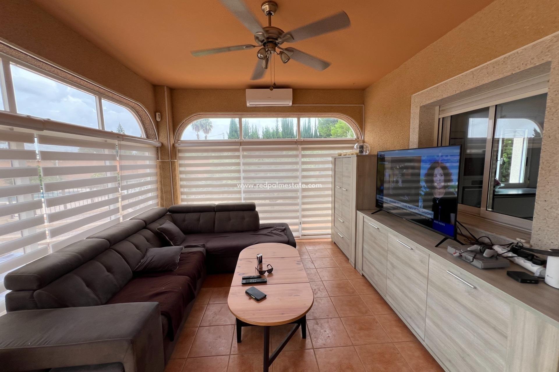 Revente - Villa -
Dolores - Cmno. Escorredor