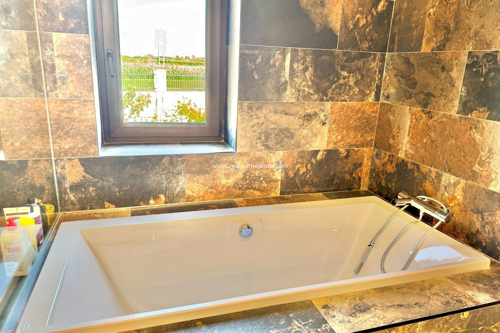 Revente - Villa -
Dolores - Comunidad Valenciana