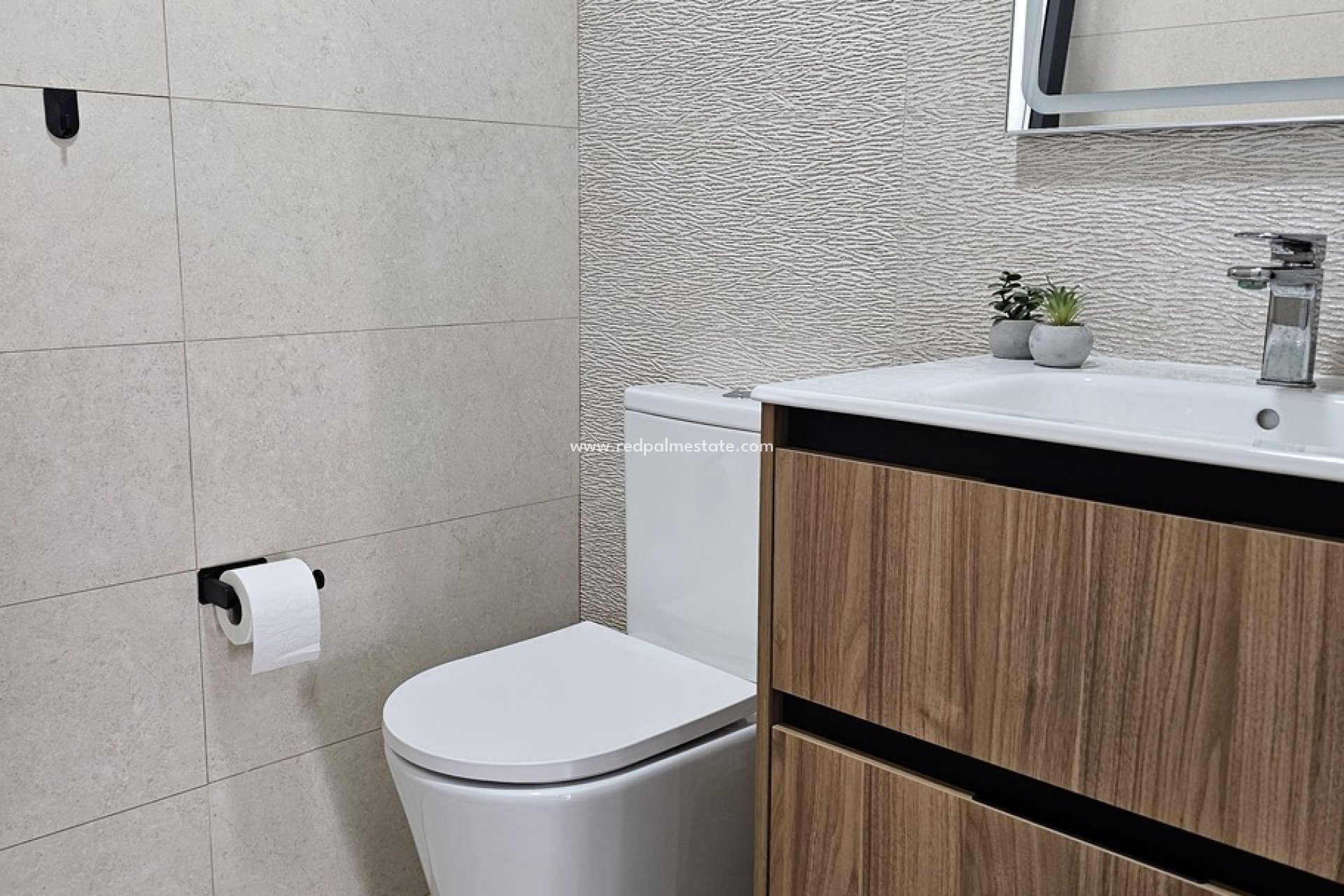 Revente - Villa -
Dolores - Sector 4