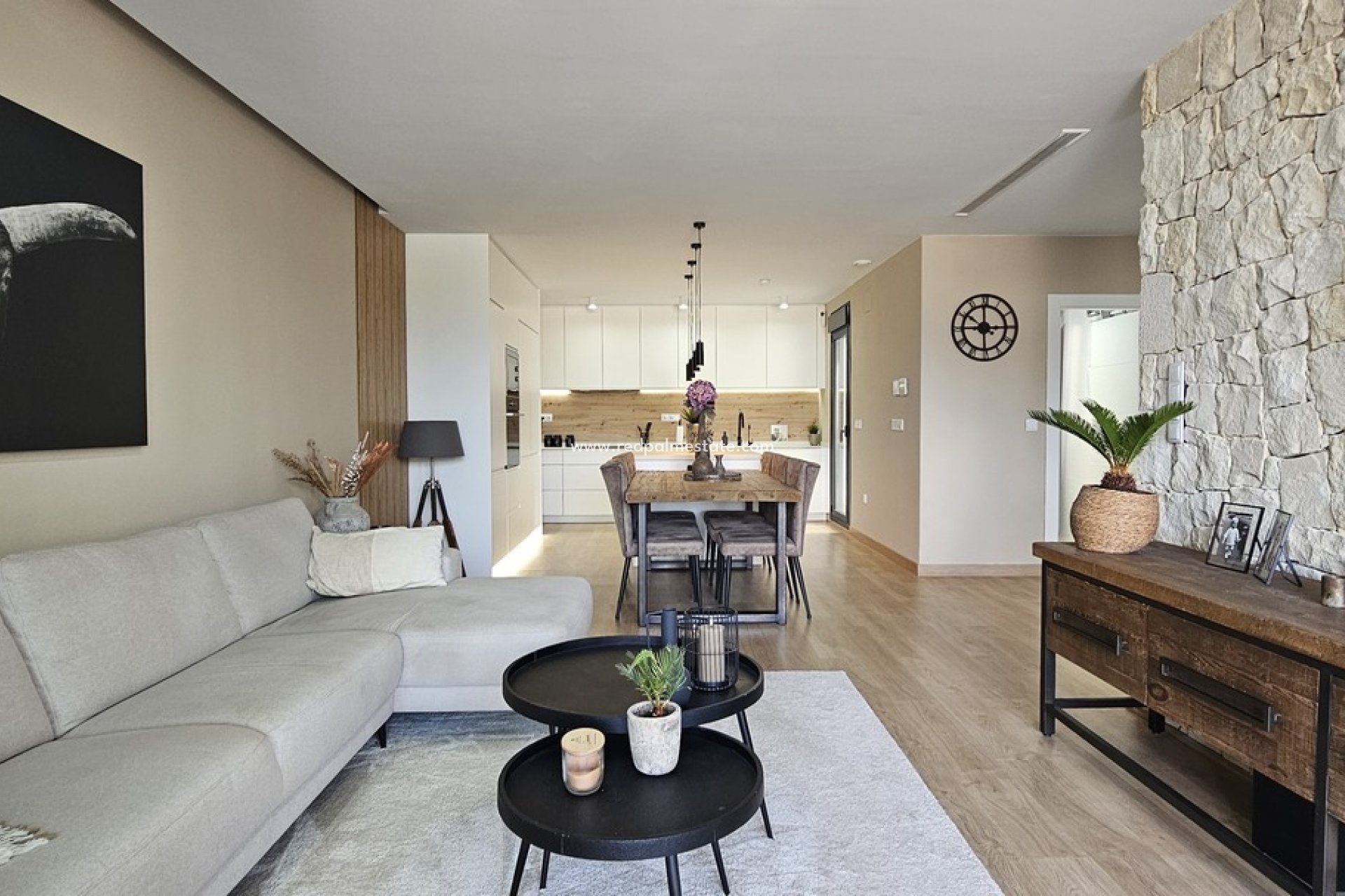 Revente - Villa -
Dolores - Sector 4