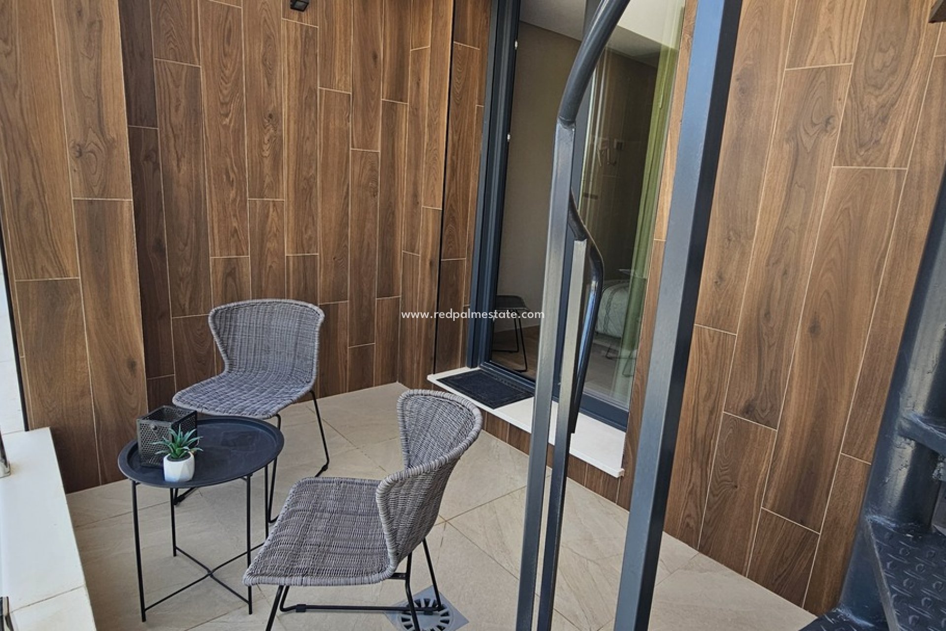 Revente - Villa -
Dolores - Sector 4