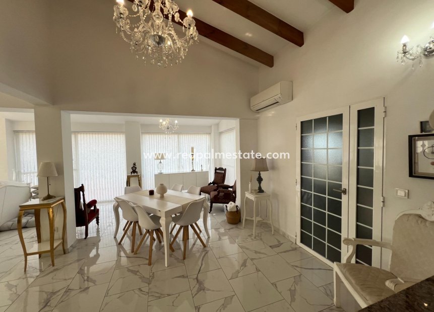 Revente - Villa -
Dolores