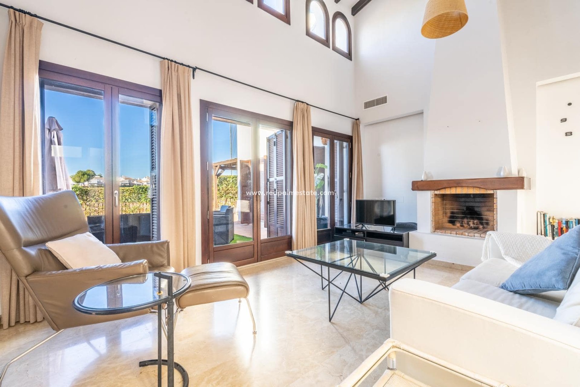 Revente - Villa -
El Valle Golf Resort - Inland