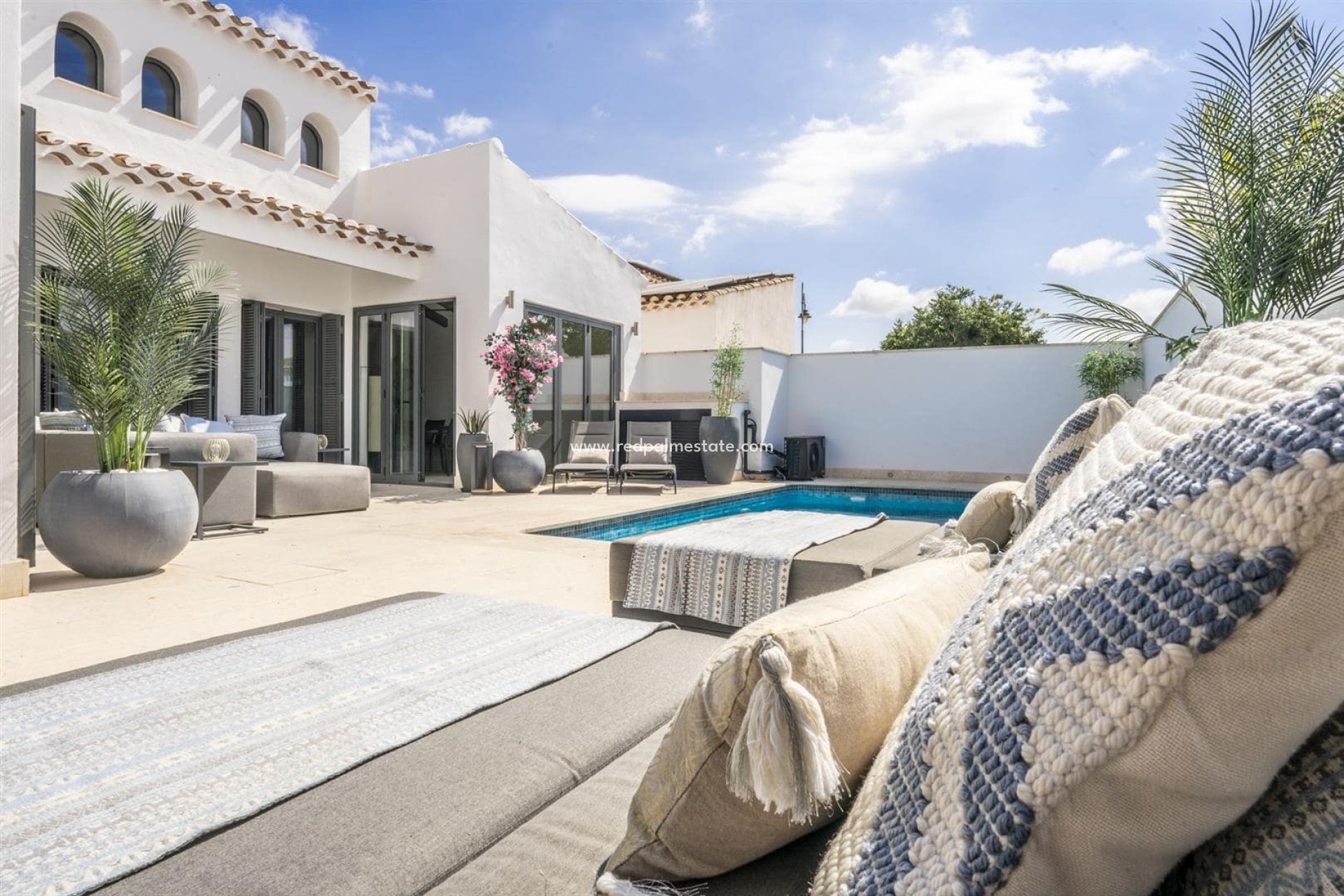 Revente - Villa -
El Valle Golf Resort - Inland