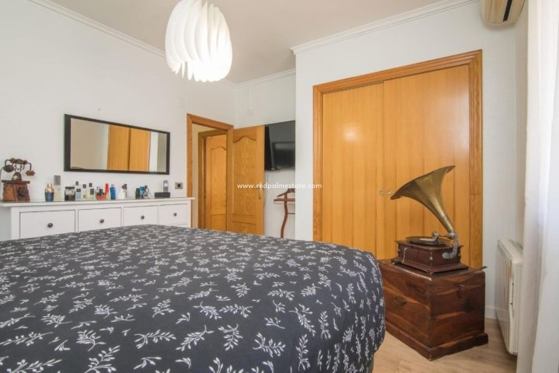 Revente - Villa -
Elche - Costa Blanca