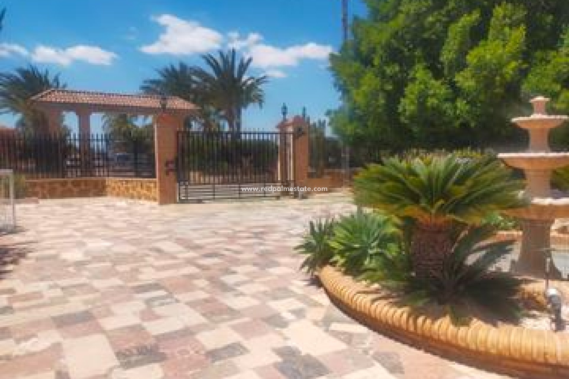 Revente - Villa -
Elche - Costa Blanca