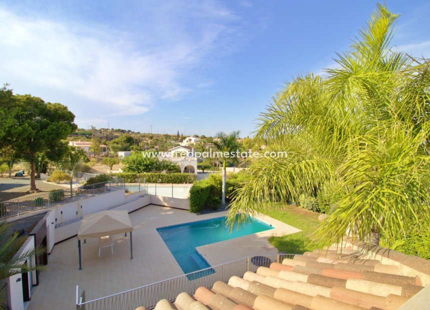 Revente - Villa -
Elche - Peña las Águilas
