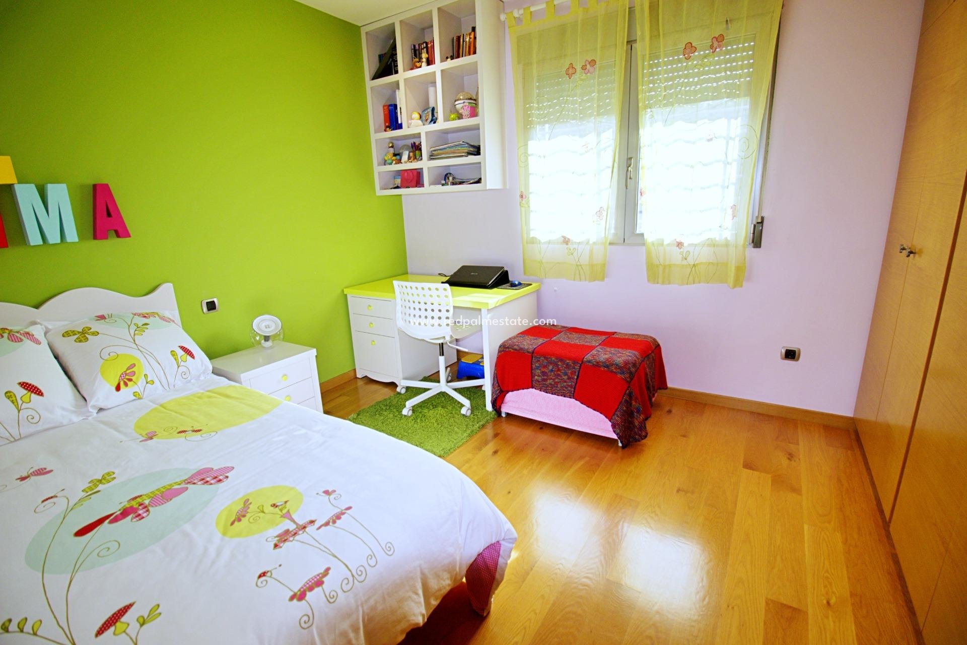 Revente - Villa -
Elche - Peña las Águilas