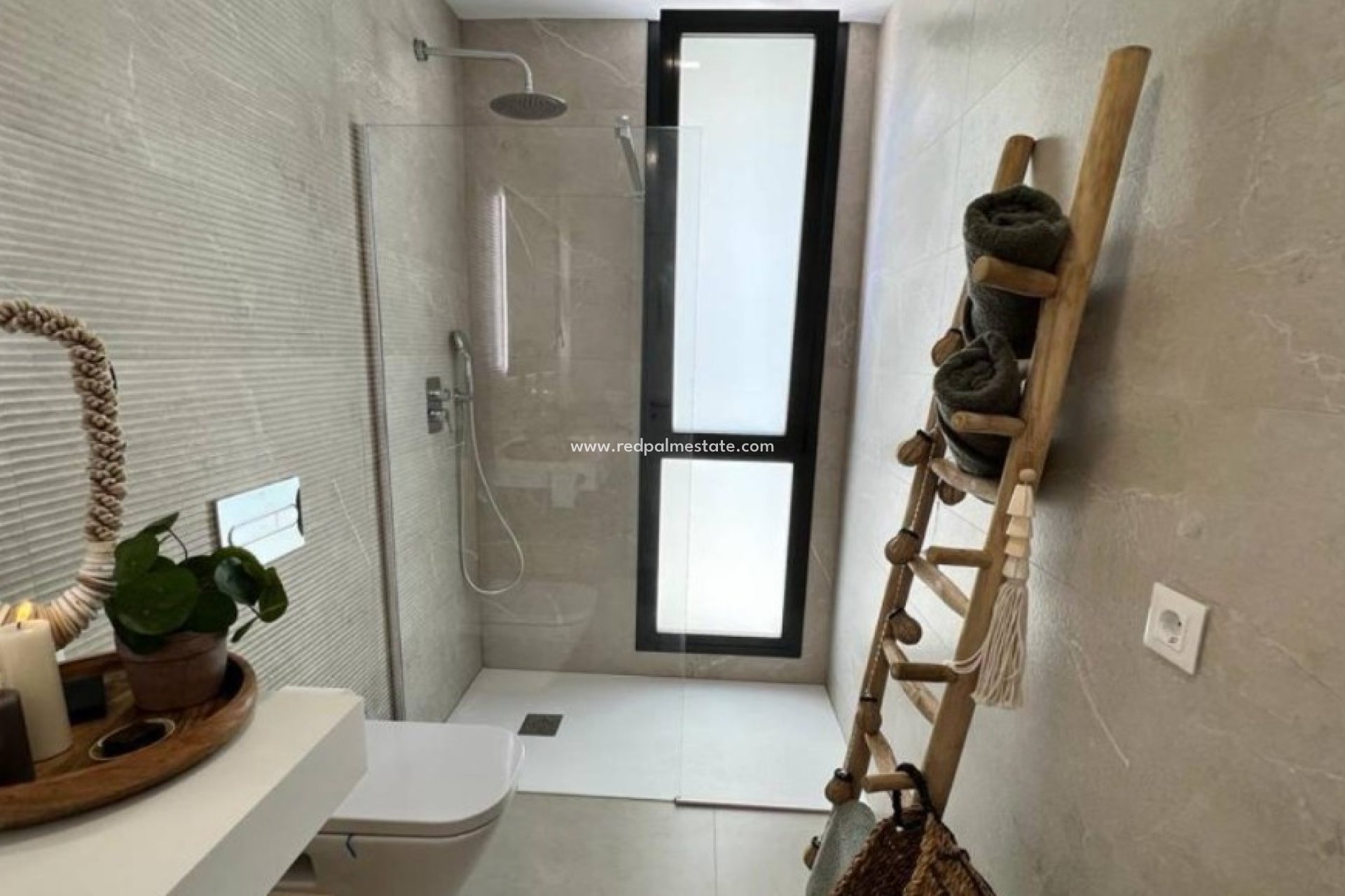 Revente - Villa -
Finestrat