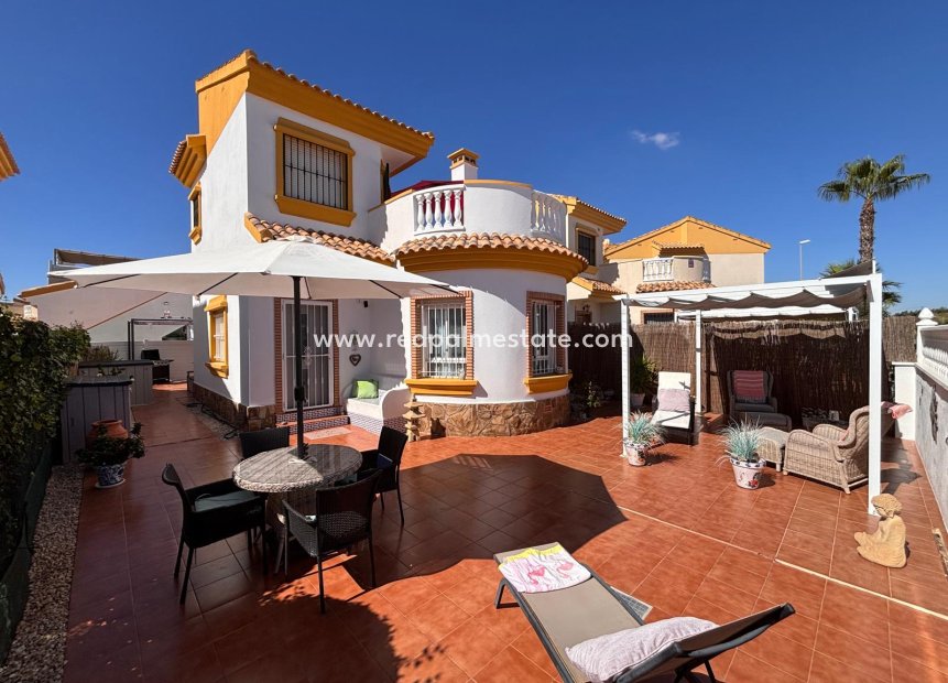Revente - Villa -
Guardamar del Segura - Guardamar