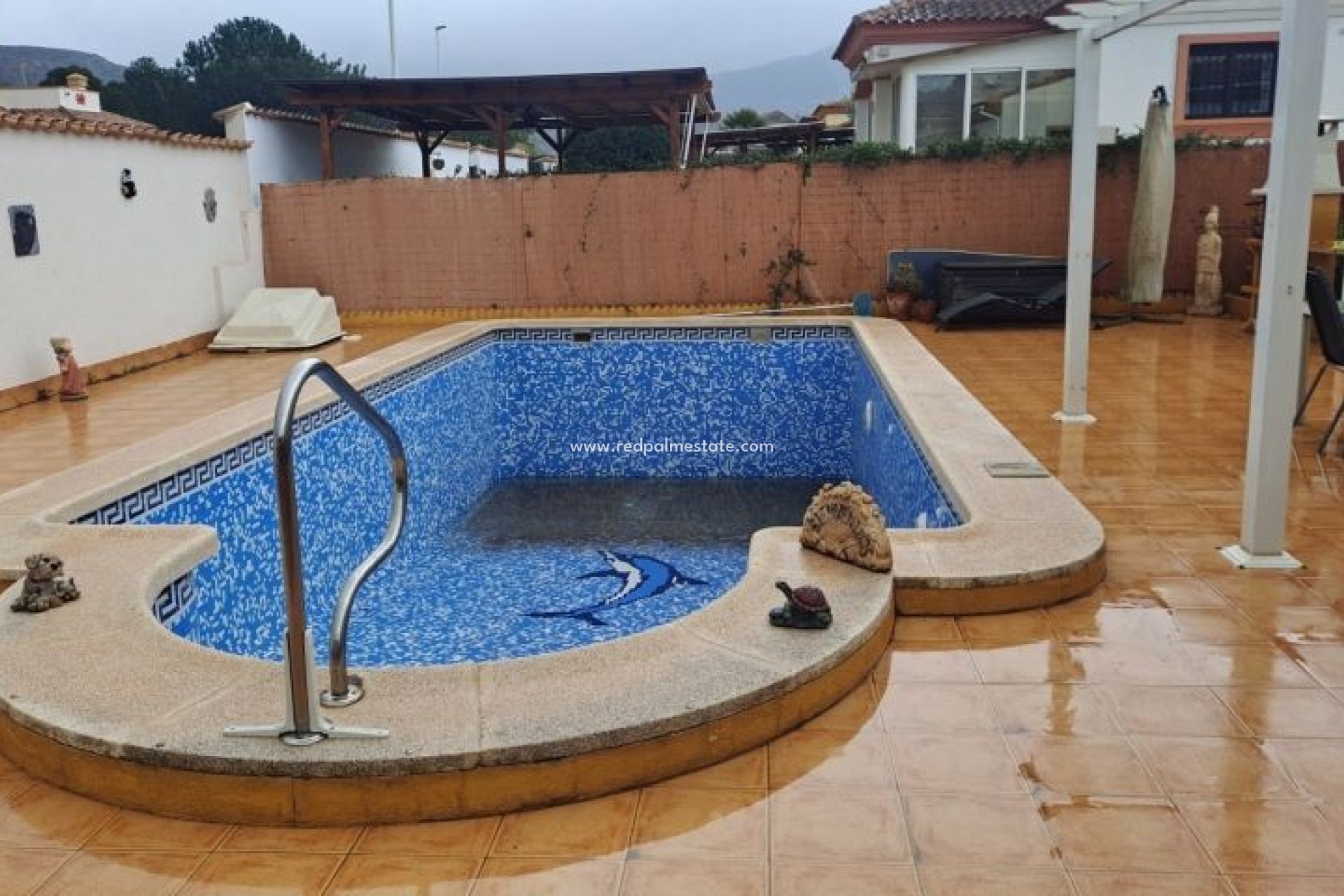 Revente - Villa -
Hondón de las Nieves - Inland