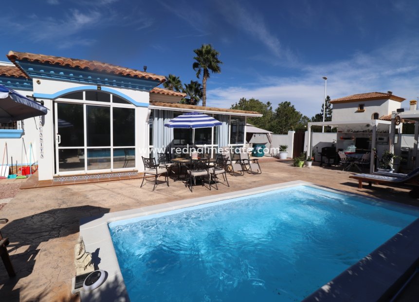 Revente - Villa -
Hondón de las Nieves - Inland