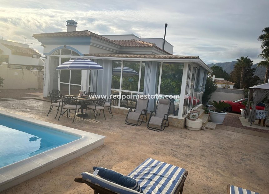 Revente - Villa -
Hondón de las Nieves - Inland