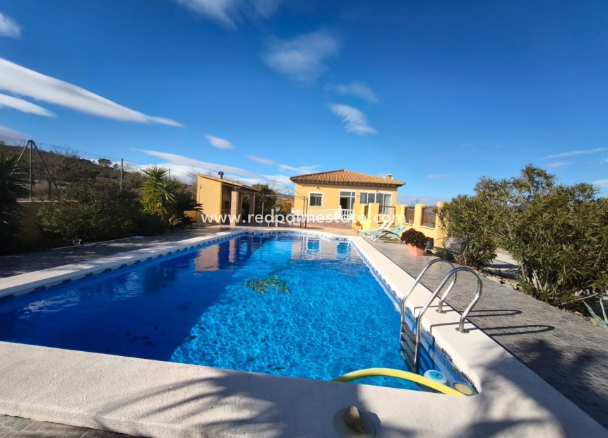 Revente - Villa -
Hondón de los Fráiles - Inland