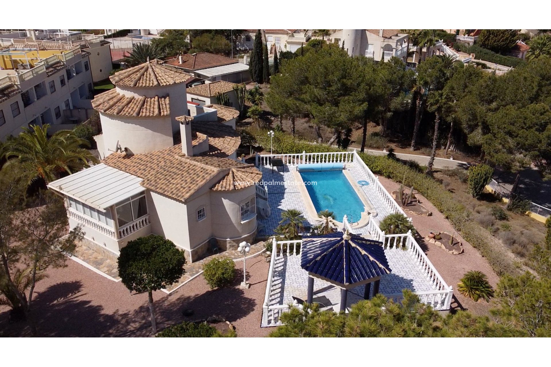 Revente - Villa Individuelle -
Algorfa