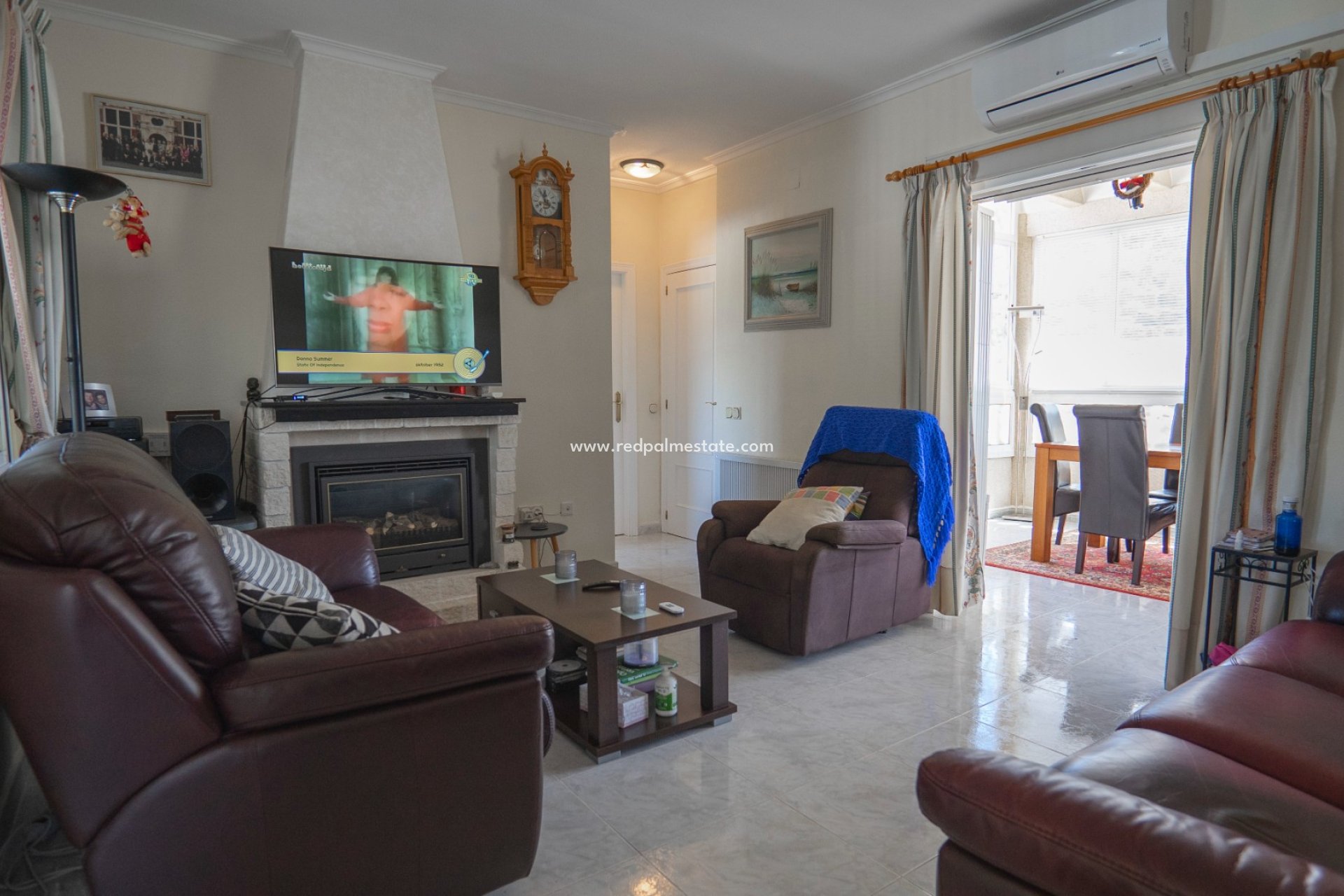 Revente - Villa Individuelle -
Algorfa