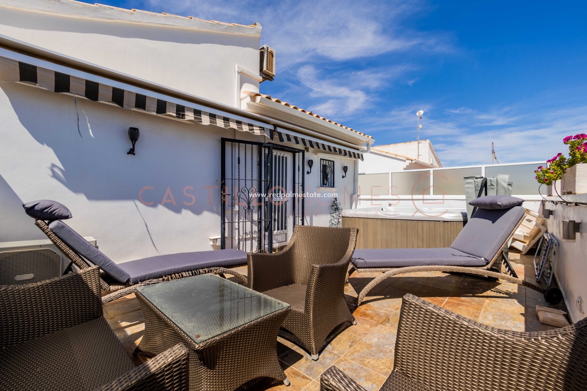 Revente - Villa Individuelle -
Orihuela Costa - Punta Prima