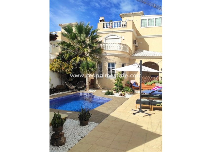 Revente - Villa Individuelle -
Orihuela Costa