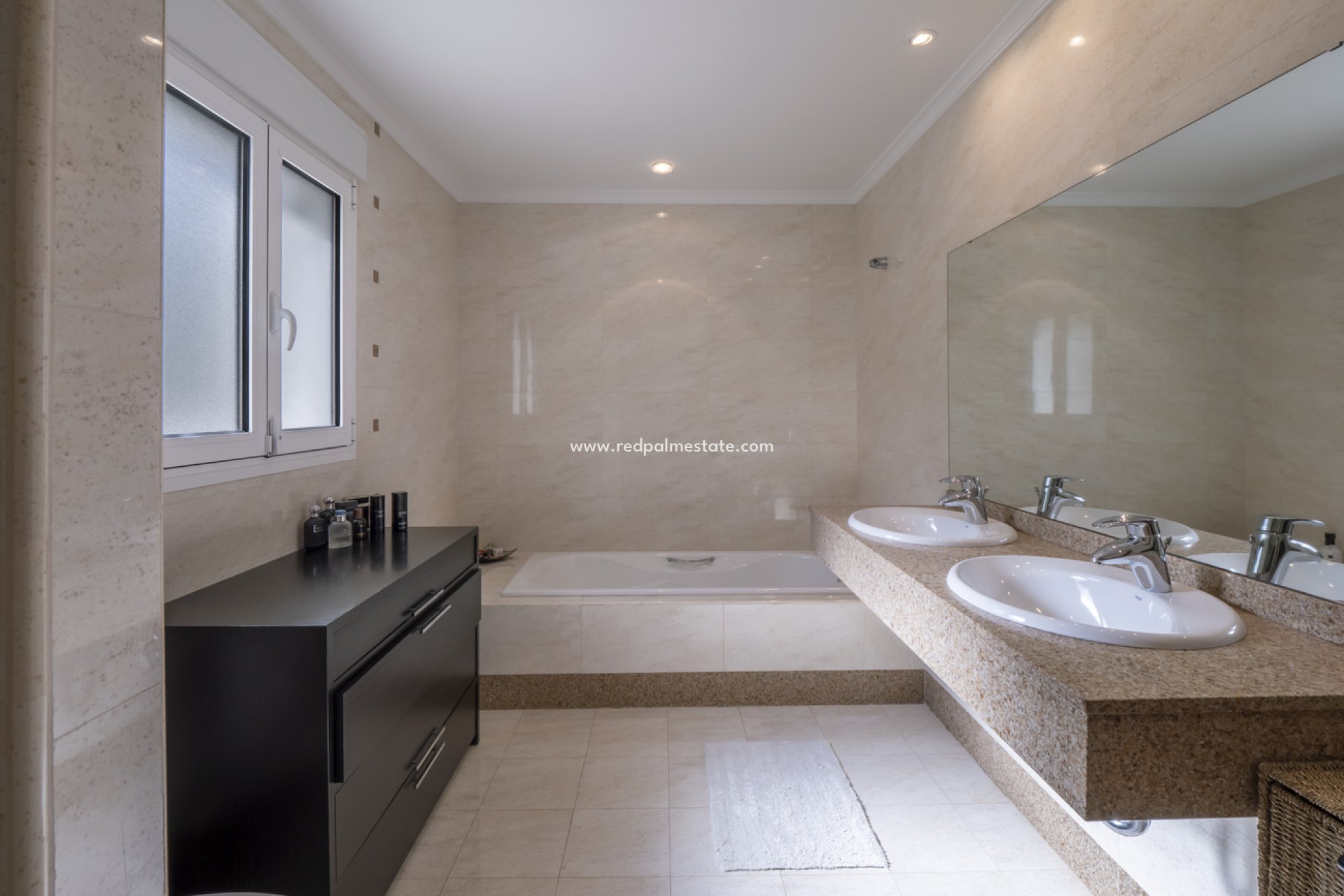 Revente - Villa -
Jávea