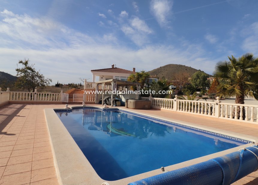 Revente - Villa -
La Romana - Inland