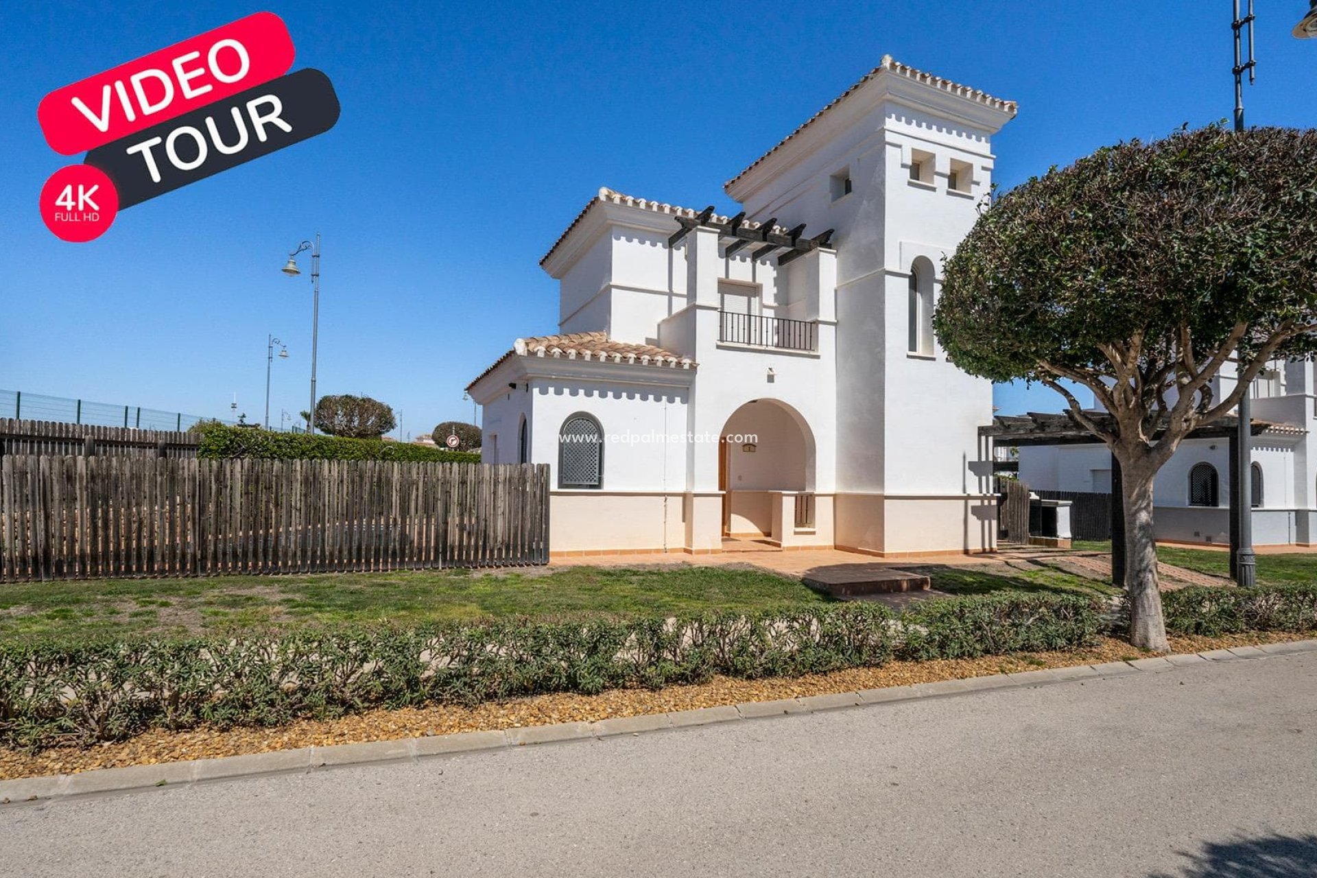 Revente - Villa -
La Torre Golf Resort - Inland
