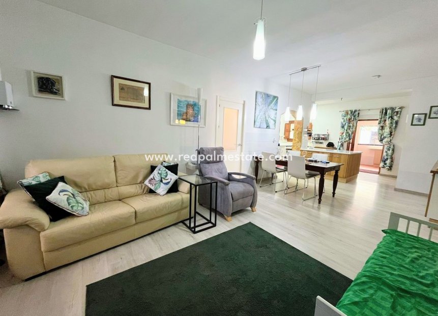 Revente - Villa -
La Torre Golf Resort - Inland