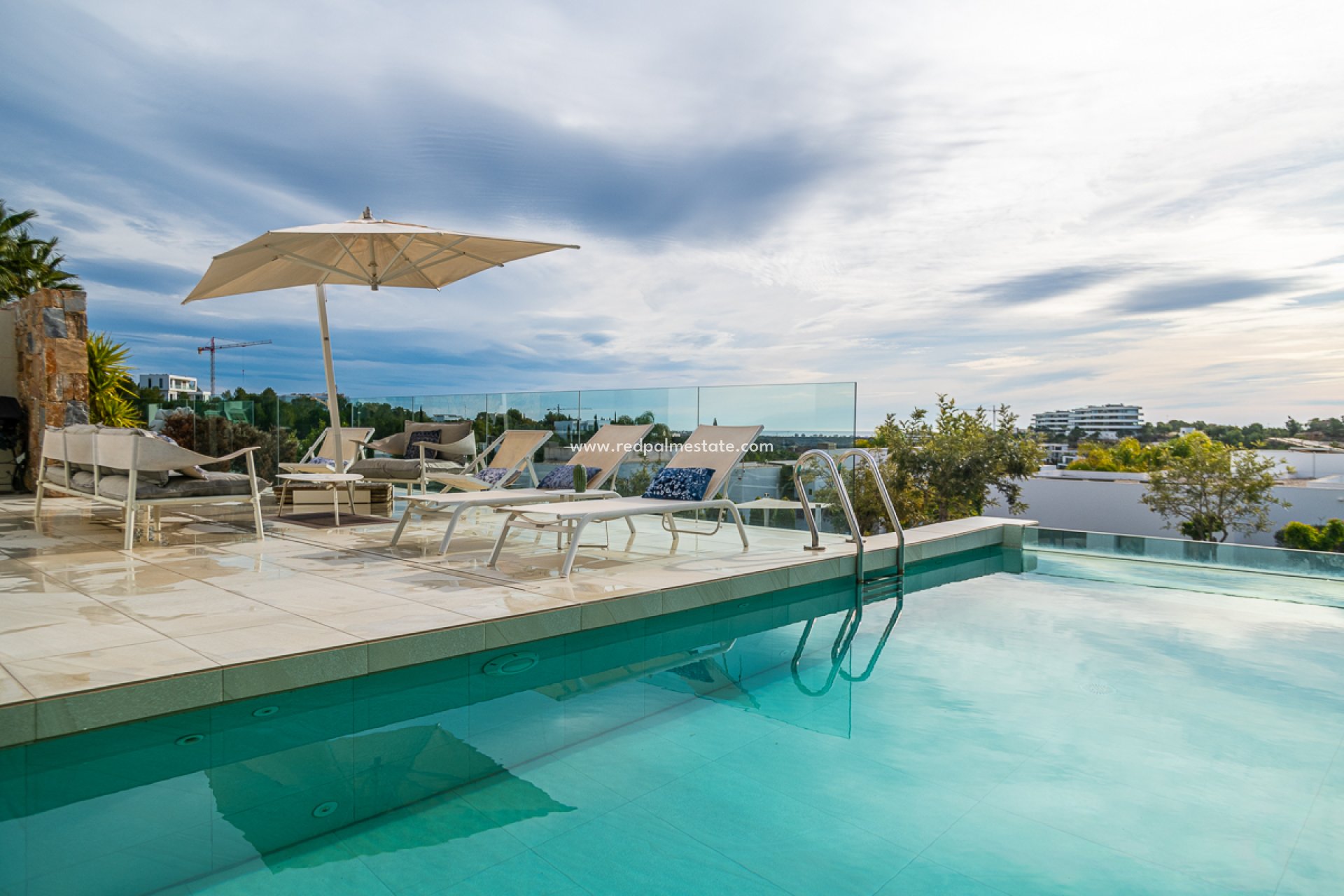 Revente - Villa -
Las Colinas Golf