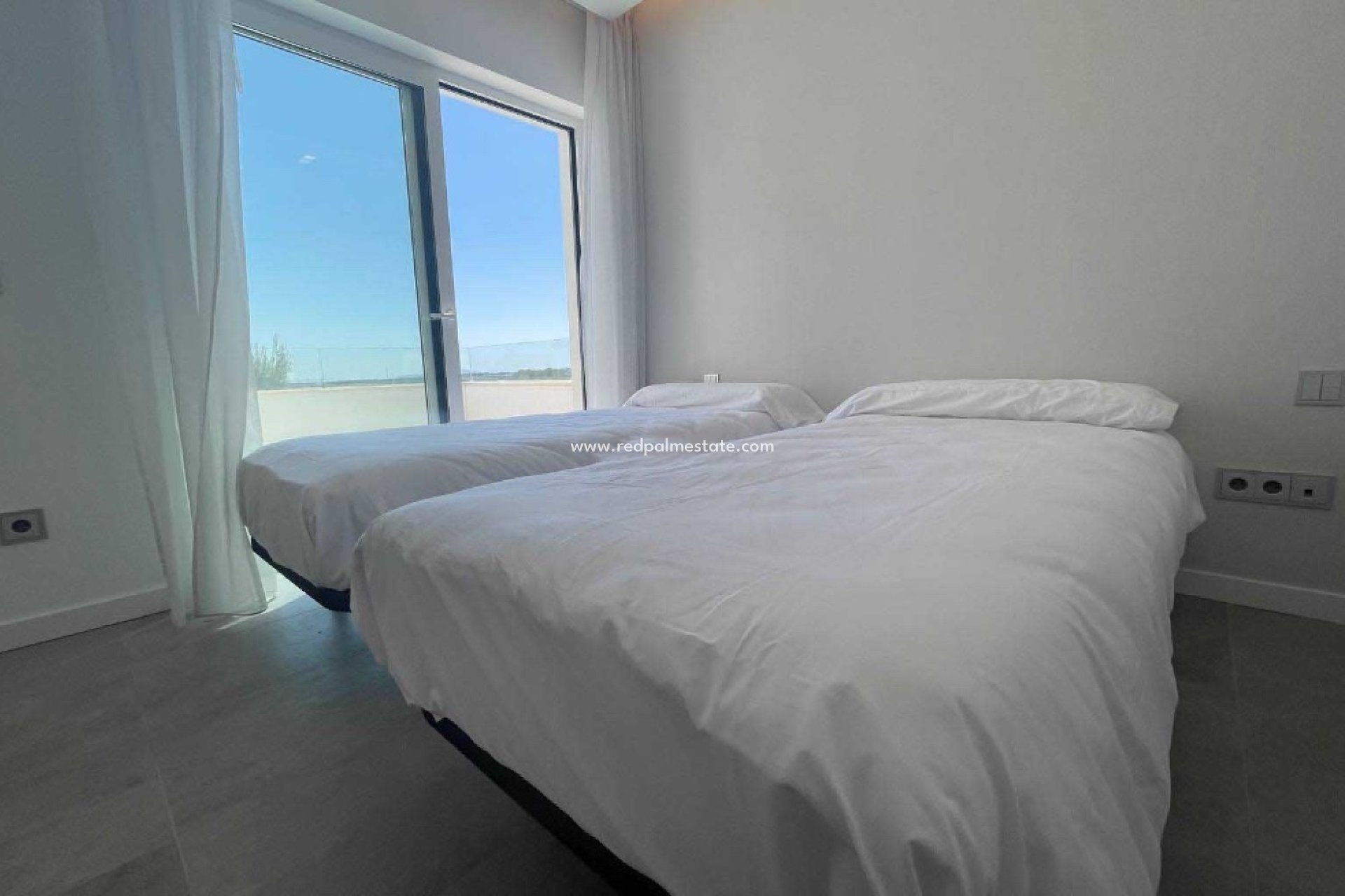 Revente - Villa -
Las Colinas - Las Colinas Golf