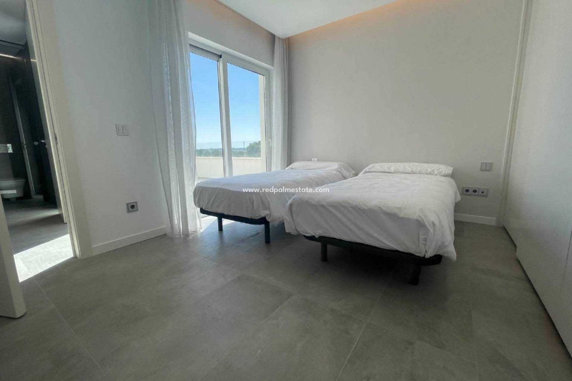 Revente - Villa -
Las Colinas - Las Colinas Golf