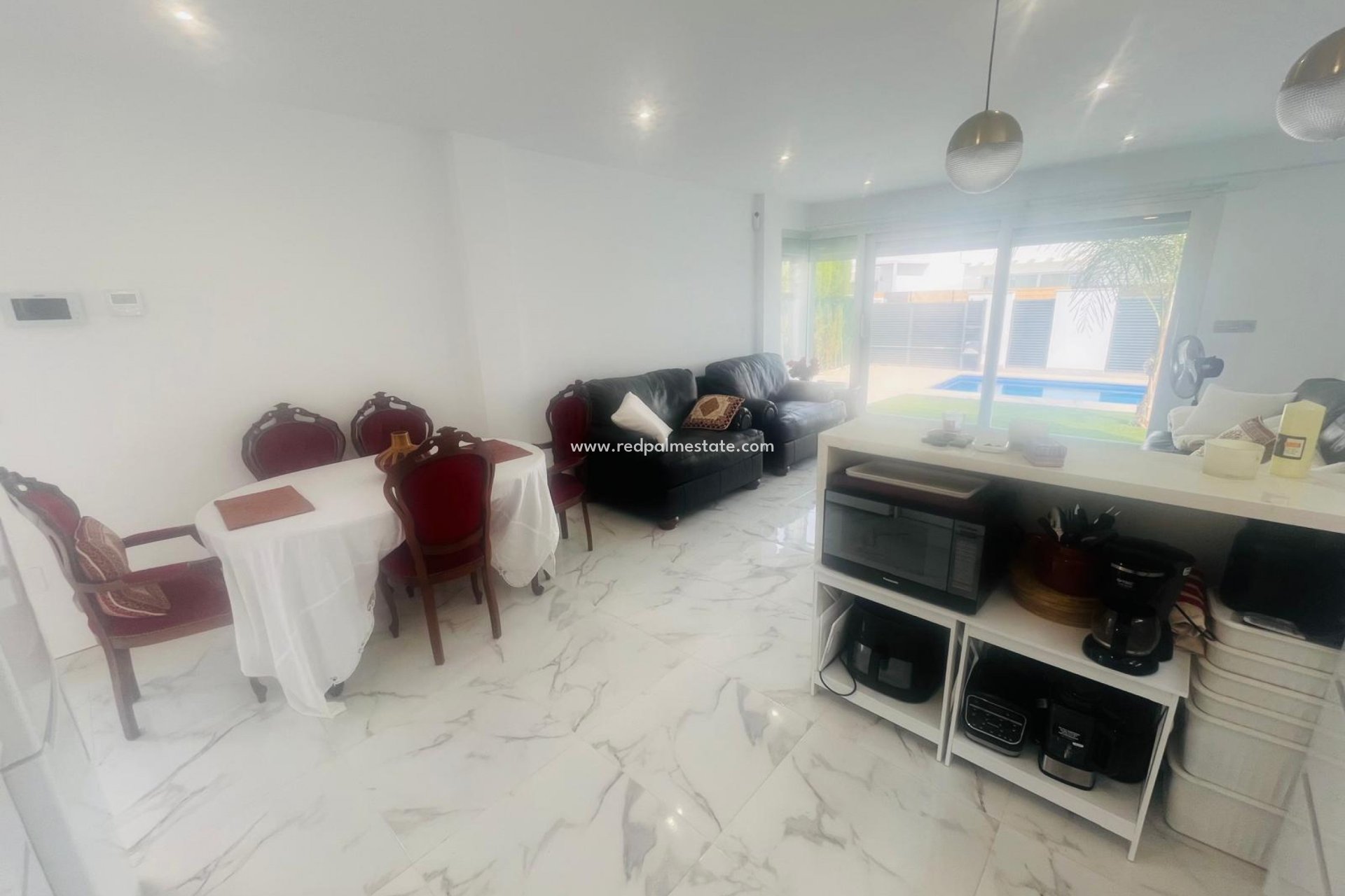 Revente - Villa -
Los Alczares - Los Alcazares