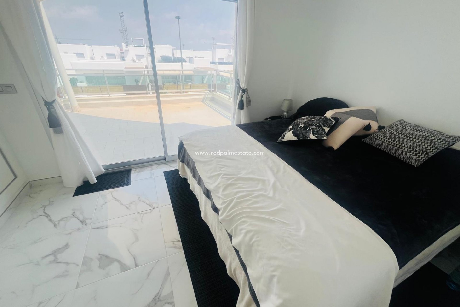 Revente - Villa -
Los Alczares - Los Alcazares