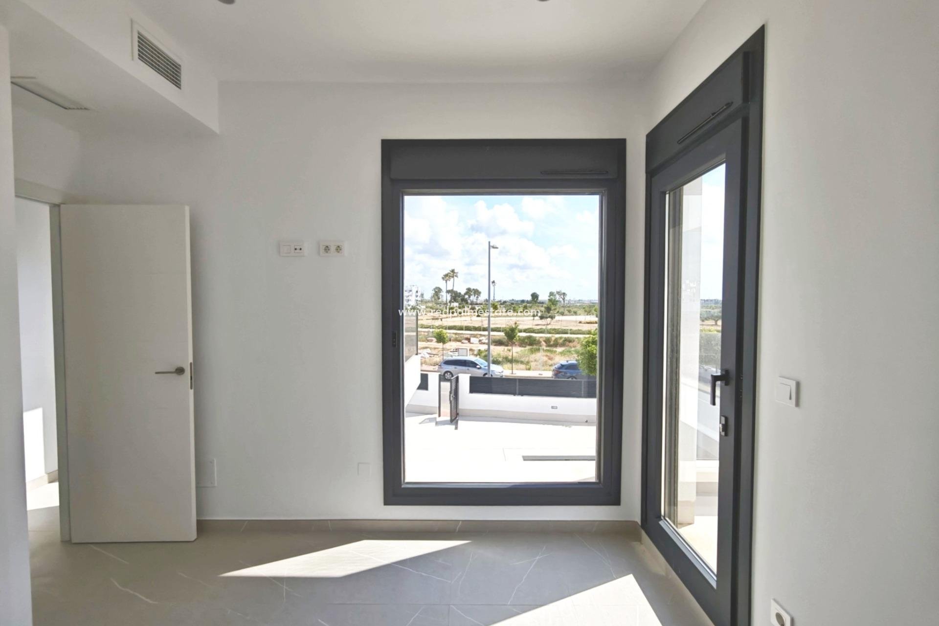 Revente - Villa -
Los Alczares - Santa Rosalia
