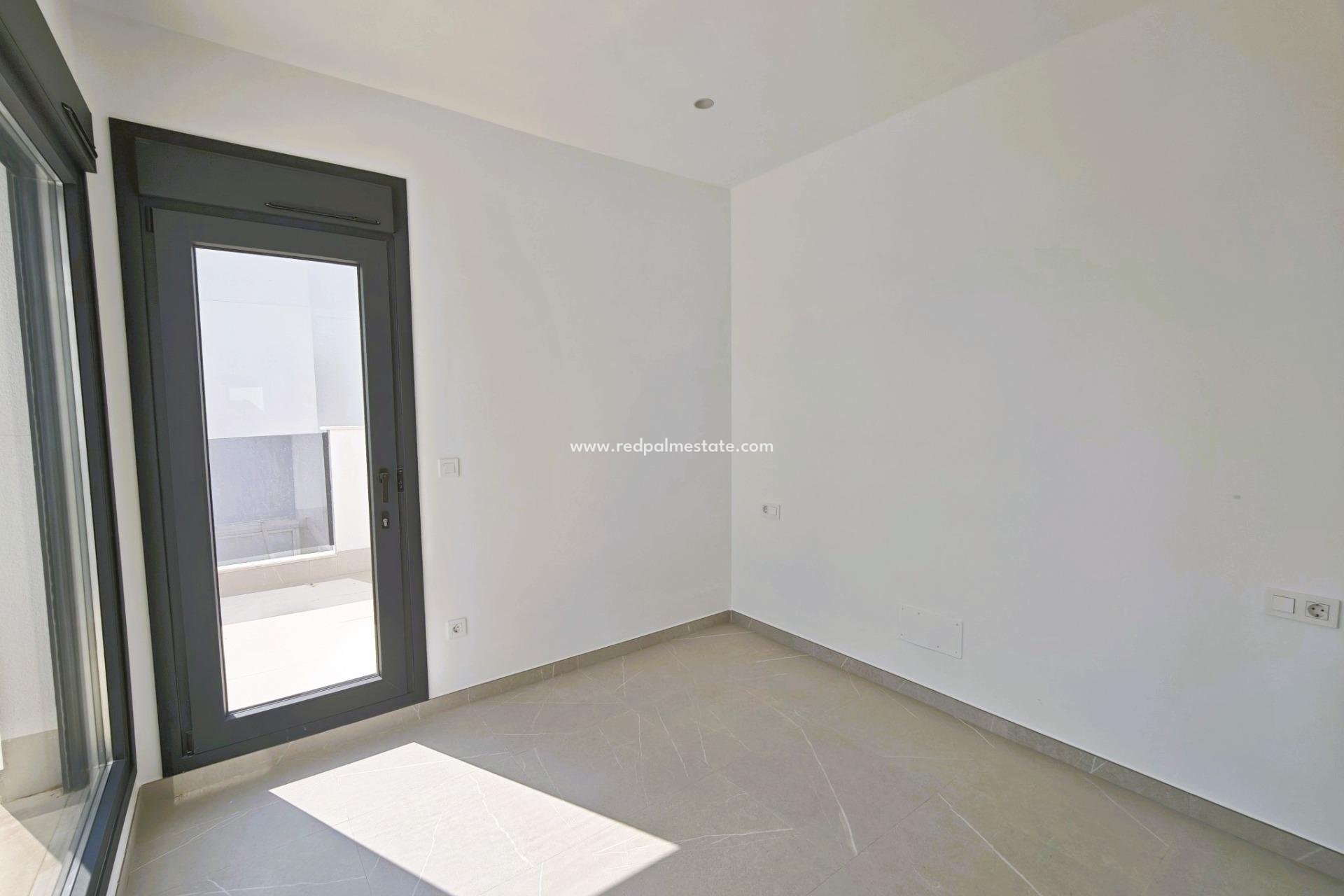 Revente - Villa -
Los Alczares - Santa Rosalia