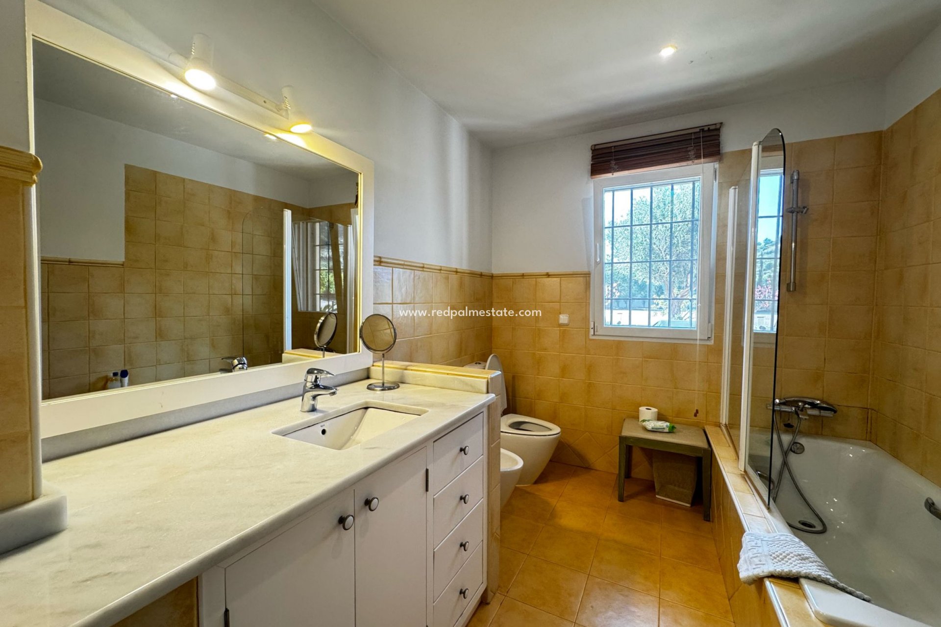 Revente - Villa -
Los Belones - Inland