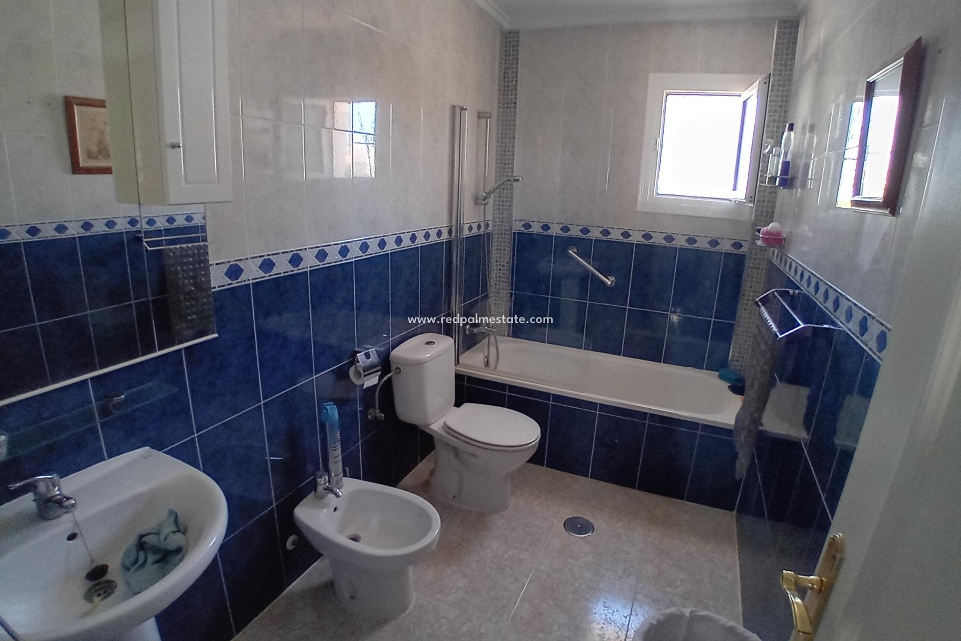 Revente - Villa -
Mazarron - Camposol