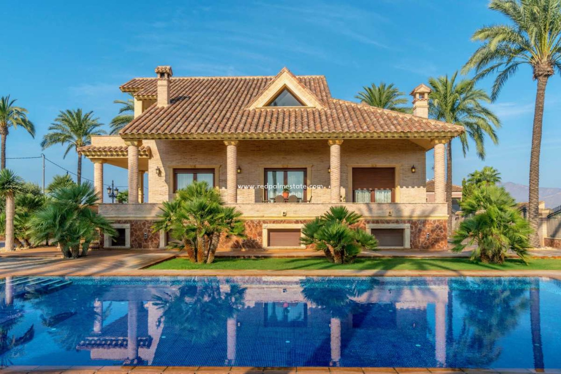 Revente - Villa -
Molins - Inland