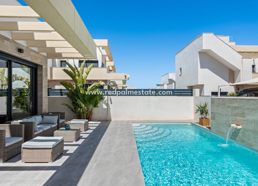 Revente - Villa -
Montesinos - La Herada