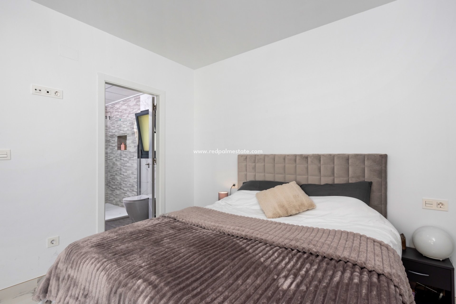 Revente - Villa -
Montesinos - La Herada