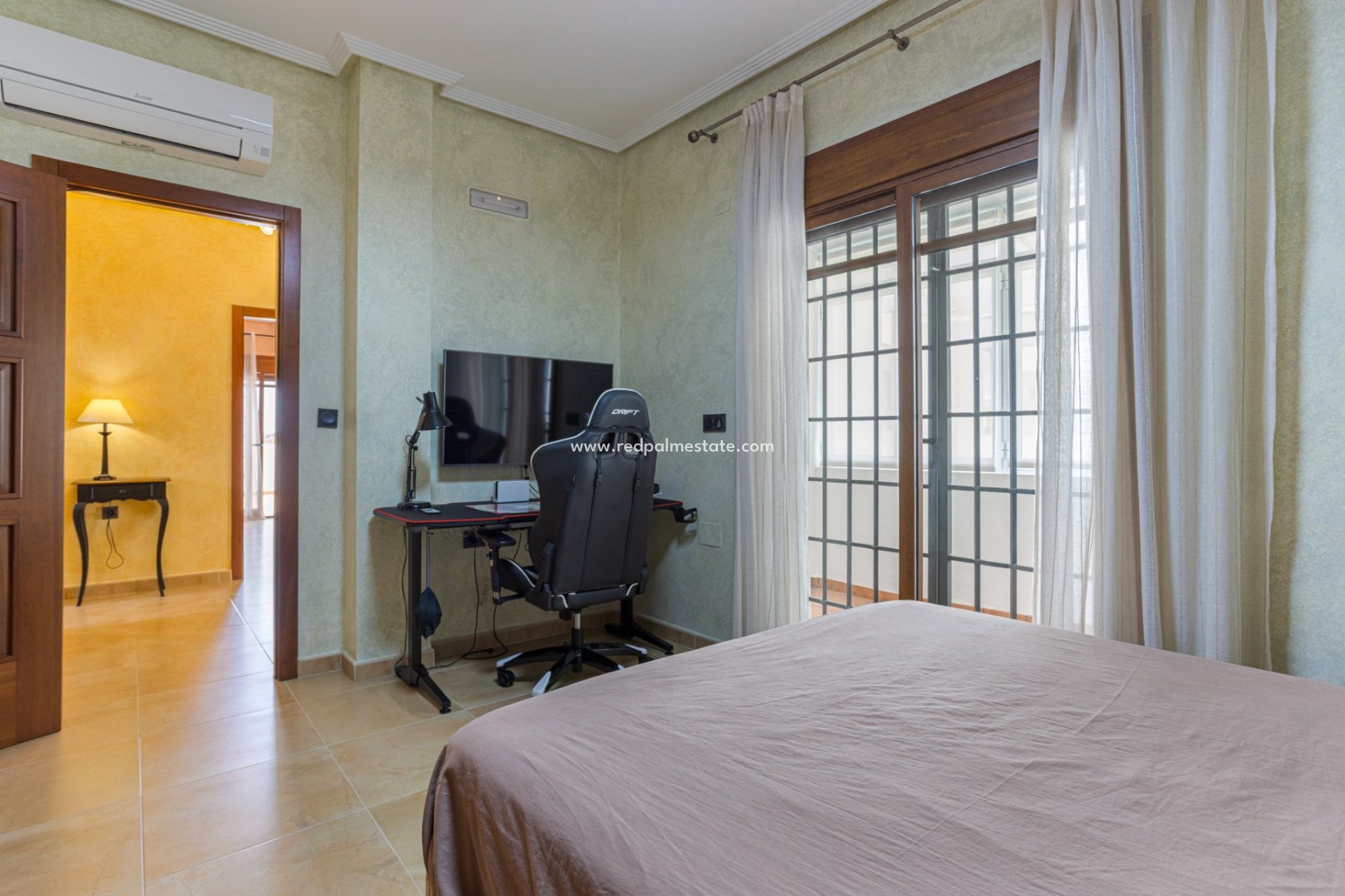 Revente - Villa -
Montesinos - La Herada