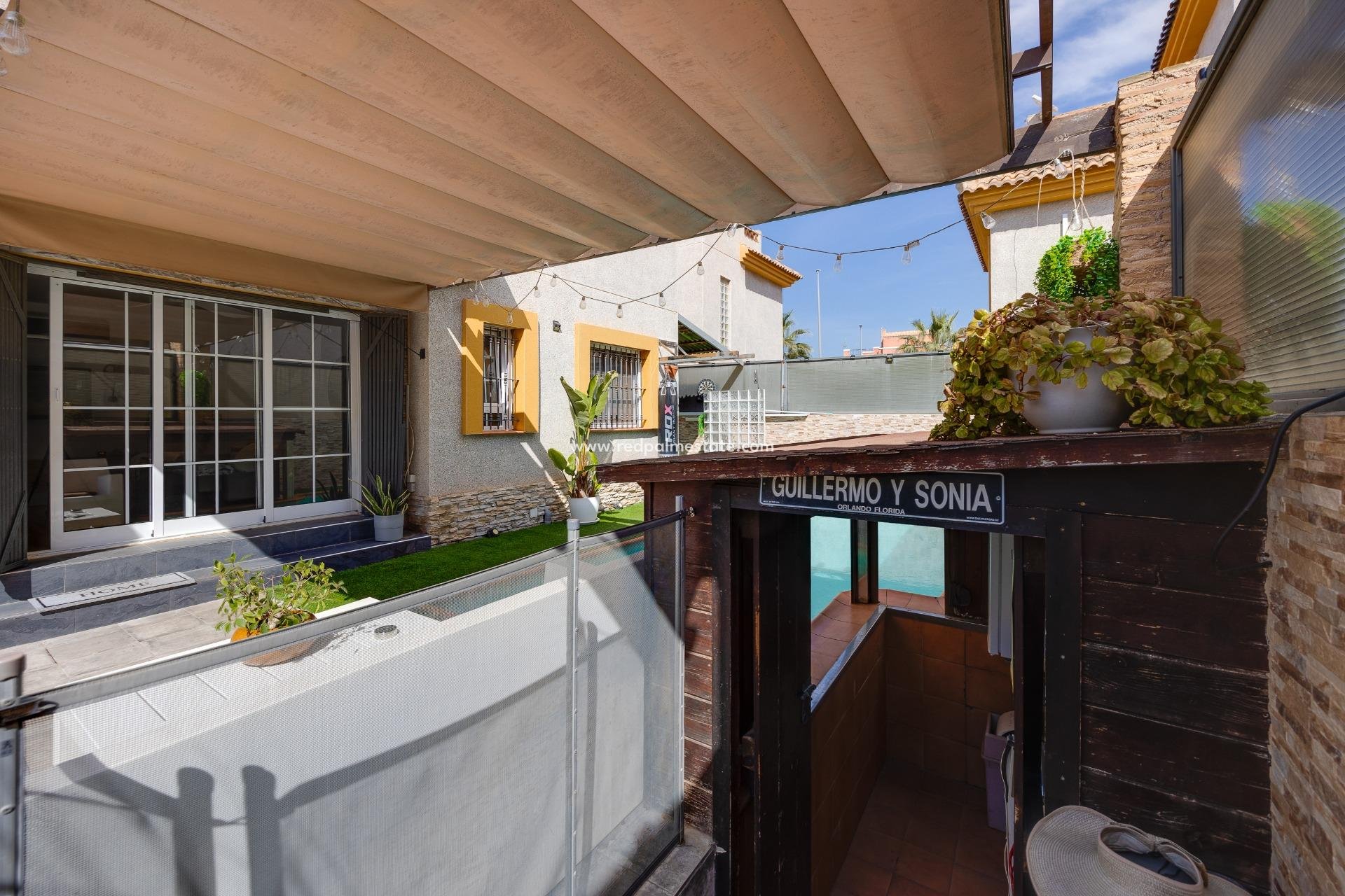 Revente - Villa -
Montesinos - La Herada