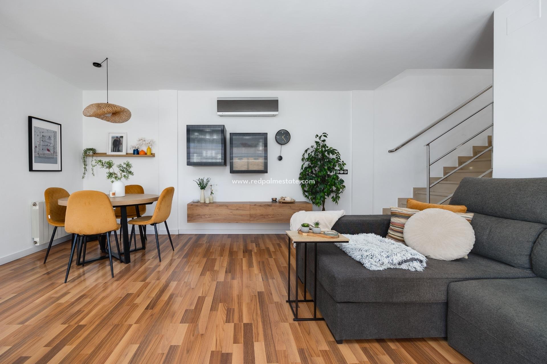 Revente - Villa -
Montesinos - La Herada