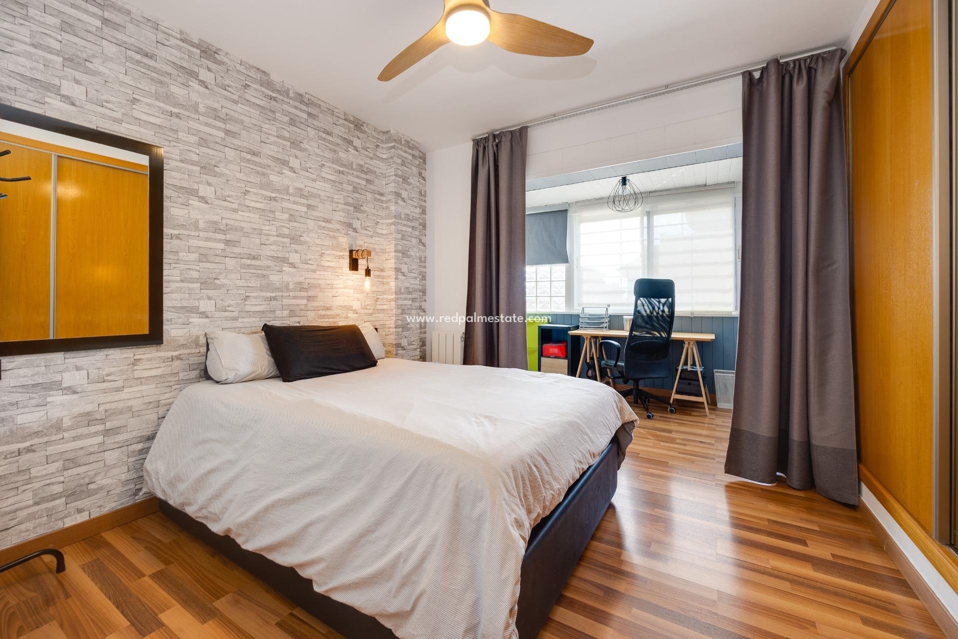 Revente - Villa -
Montesinos - La Herada