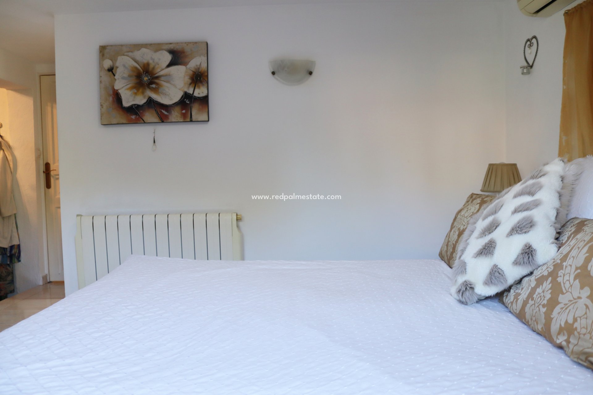 Revente - Villa -
Orba - Inland